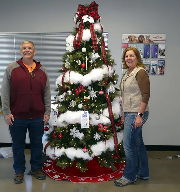 Christmas Pet Angel Tree working with K9 Konnection